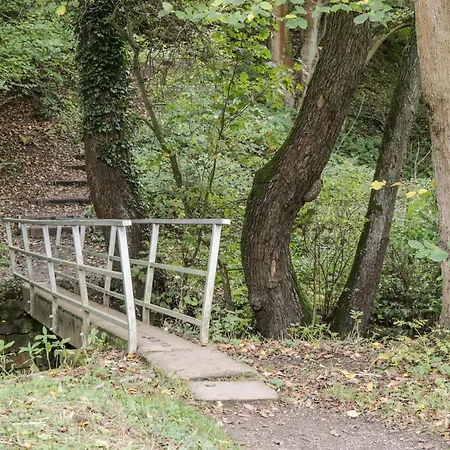 Farndale * Γουίτμπι